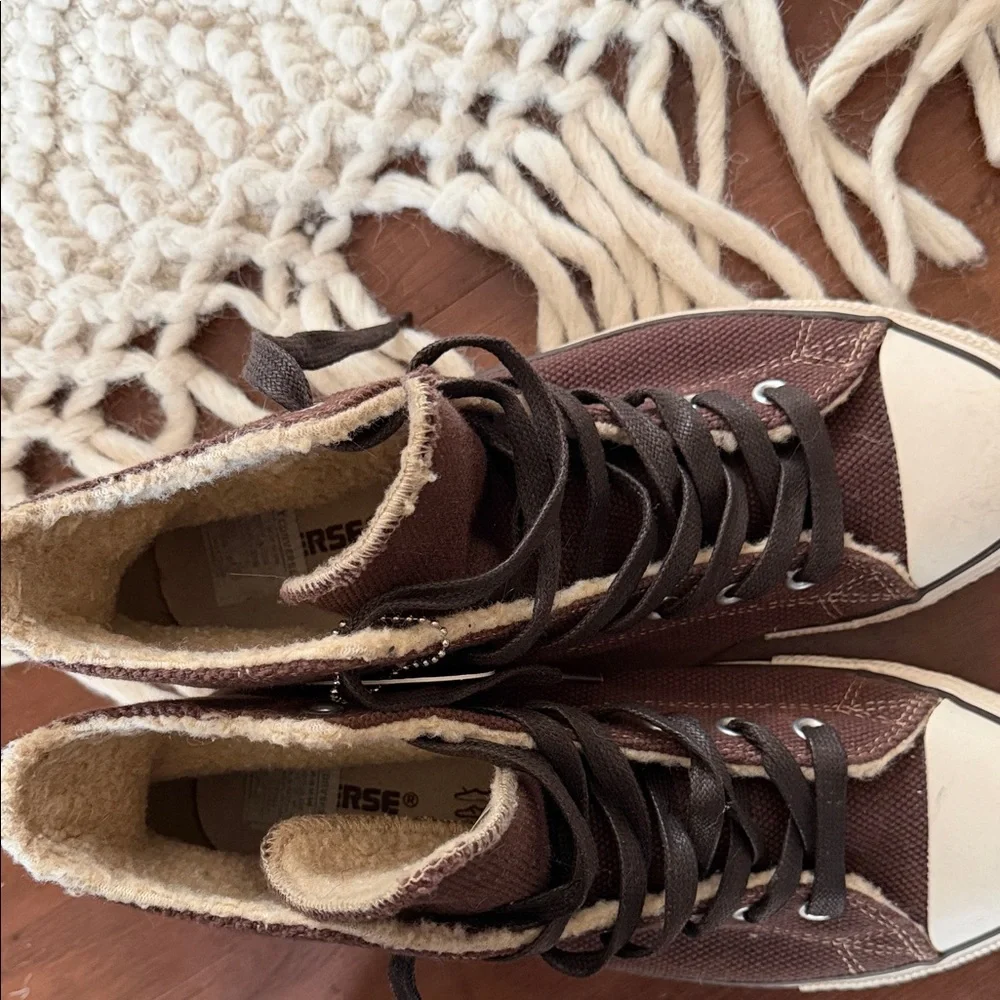 Sherpa lined Converse High-Top Sneakers - Picture 4 of 7